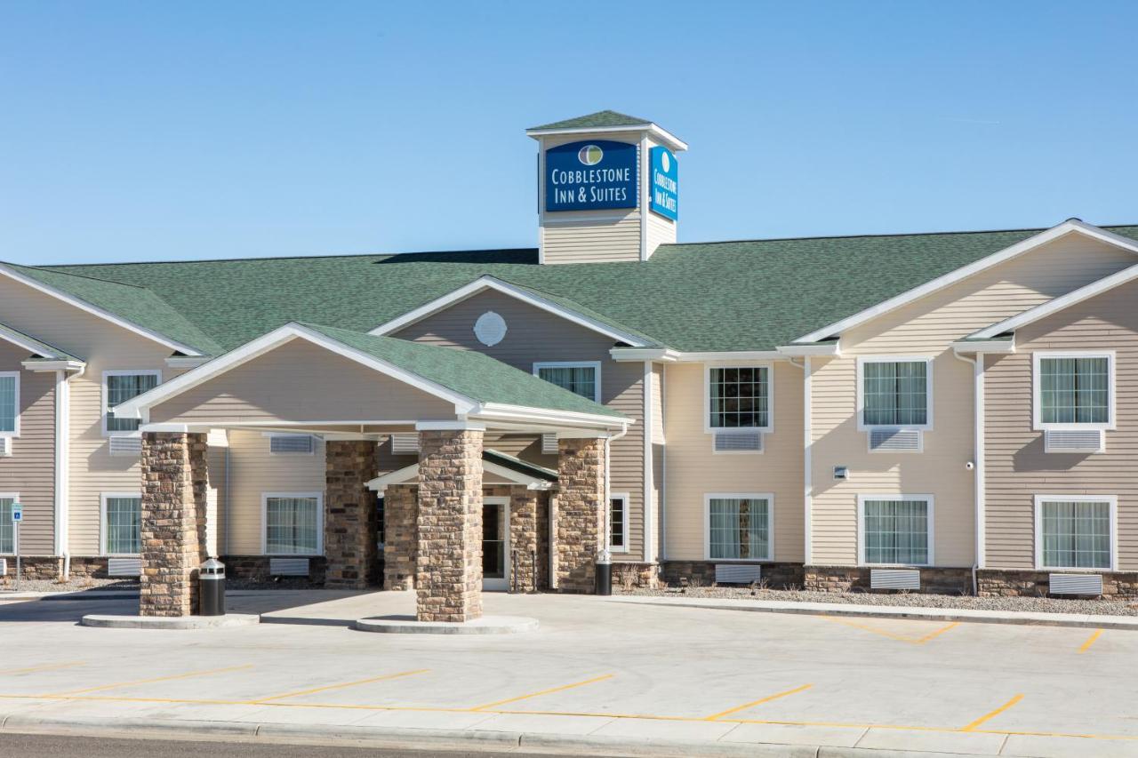 Cobblestone Inn & Suites - Pine Bluffs Exterior photo